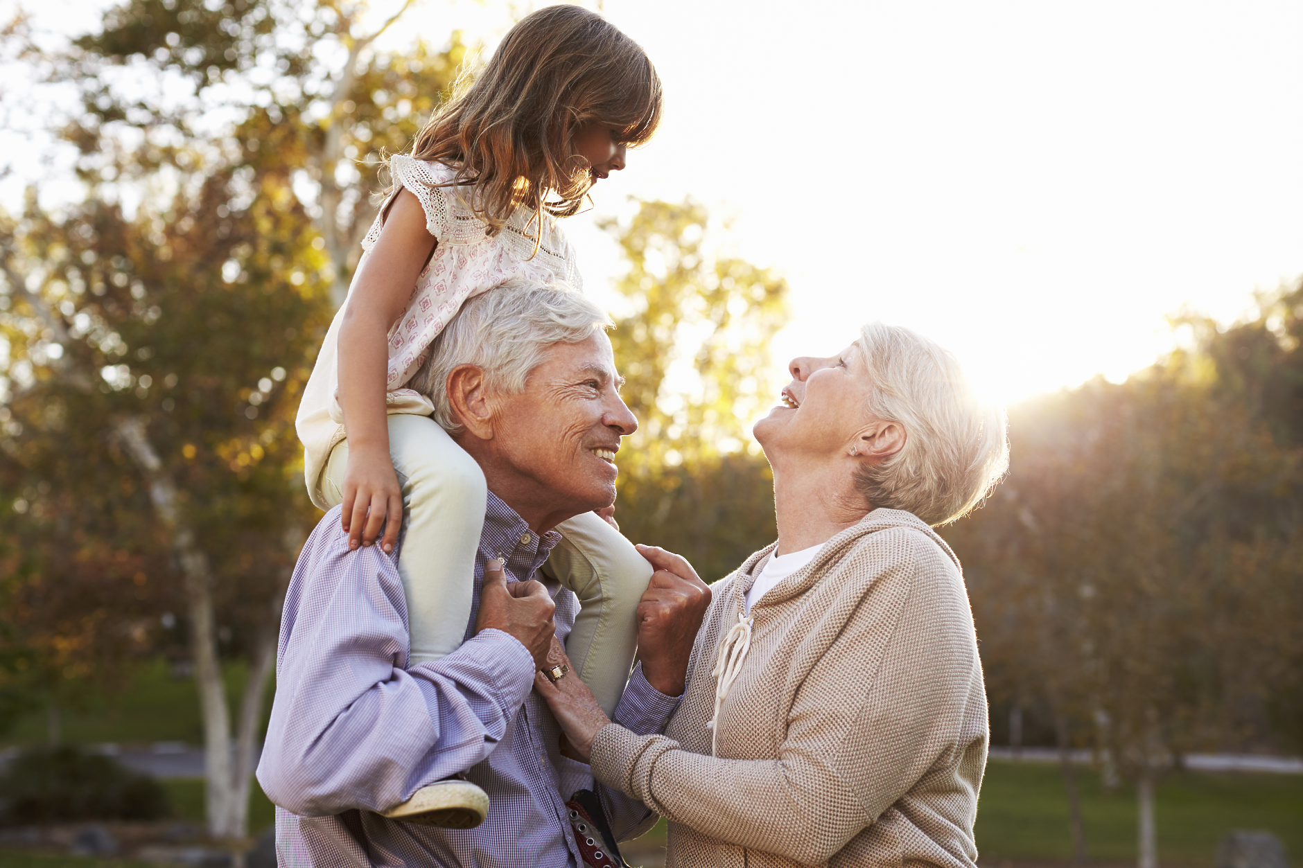 Баба и дядо – вечните двигатели на семейното благополучие