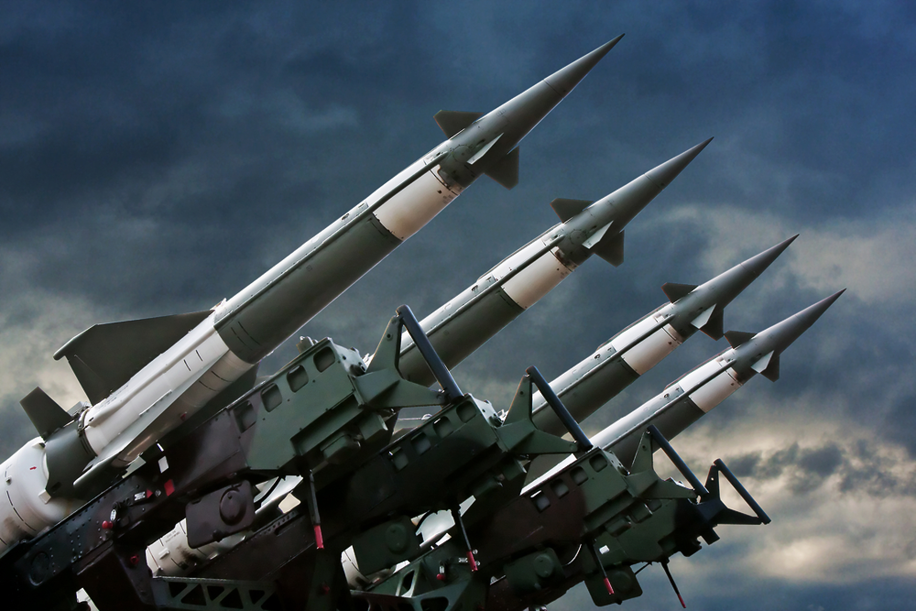 Украйна води преговори със съюзниците си за доставки на ракети с далечен обсег