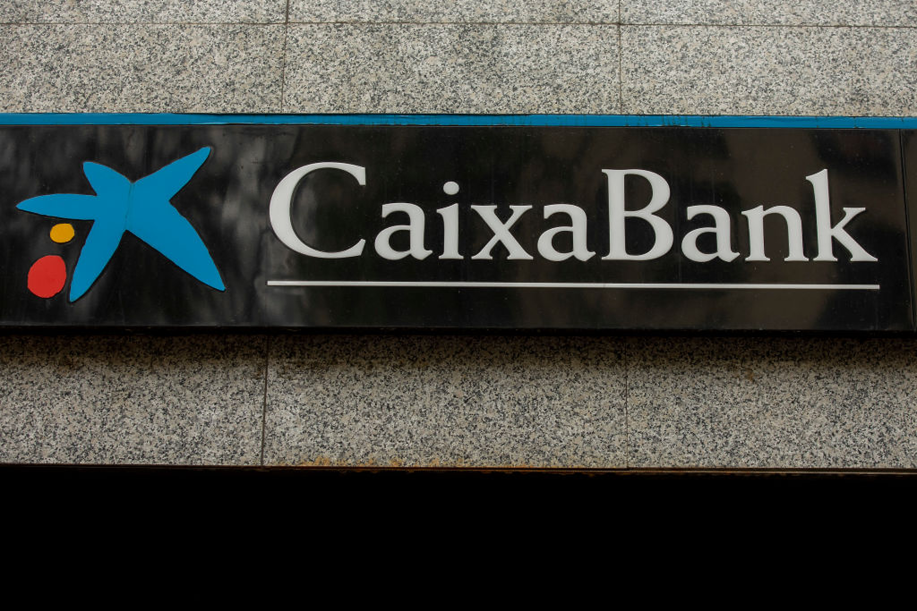 Нов данък ще принуди големите банки в Испания да внесат над 1 млрд. евро в хазната