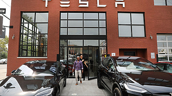 Производителят на електрически превозни средства Tesla зарадва инвеститорите с по добри