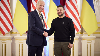 Байдън изненадващо посети Киев преди годишнината от войната 