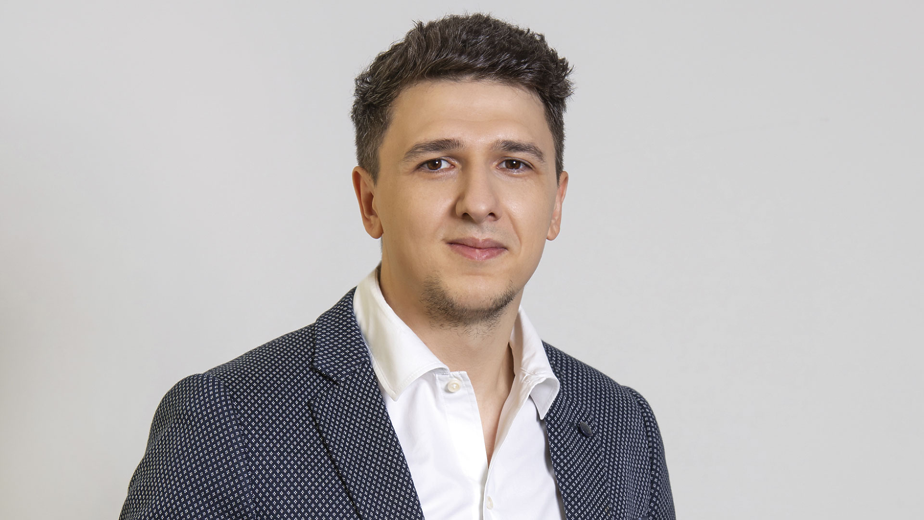Силвиу Гугуи, управител на eMAG България: Търсенето никога не спира