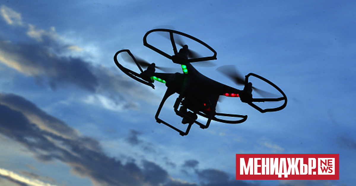 Изследователи и технолози  са разработили прототип на мини дрон, който