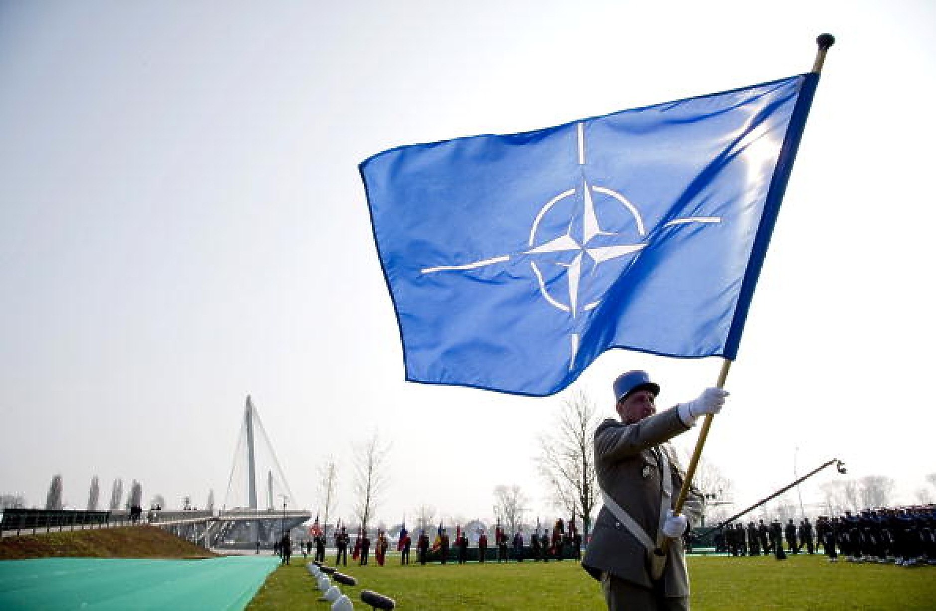 Столтенберг: Без НАТО няма сигурност в Европа