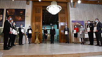 Кадър от церемония по награждаване в конкурса "Мениджър на годината" 2020 г.