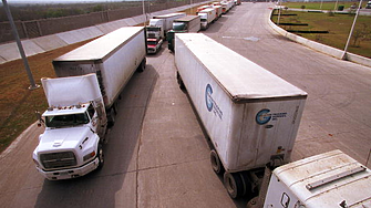 Забраната за движение на камиони при сериозен трафик се връща, но частично