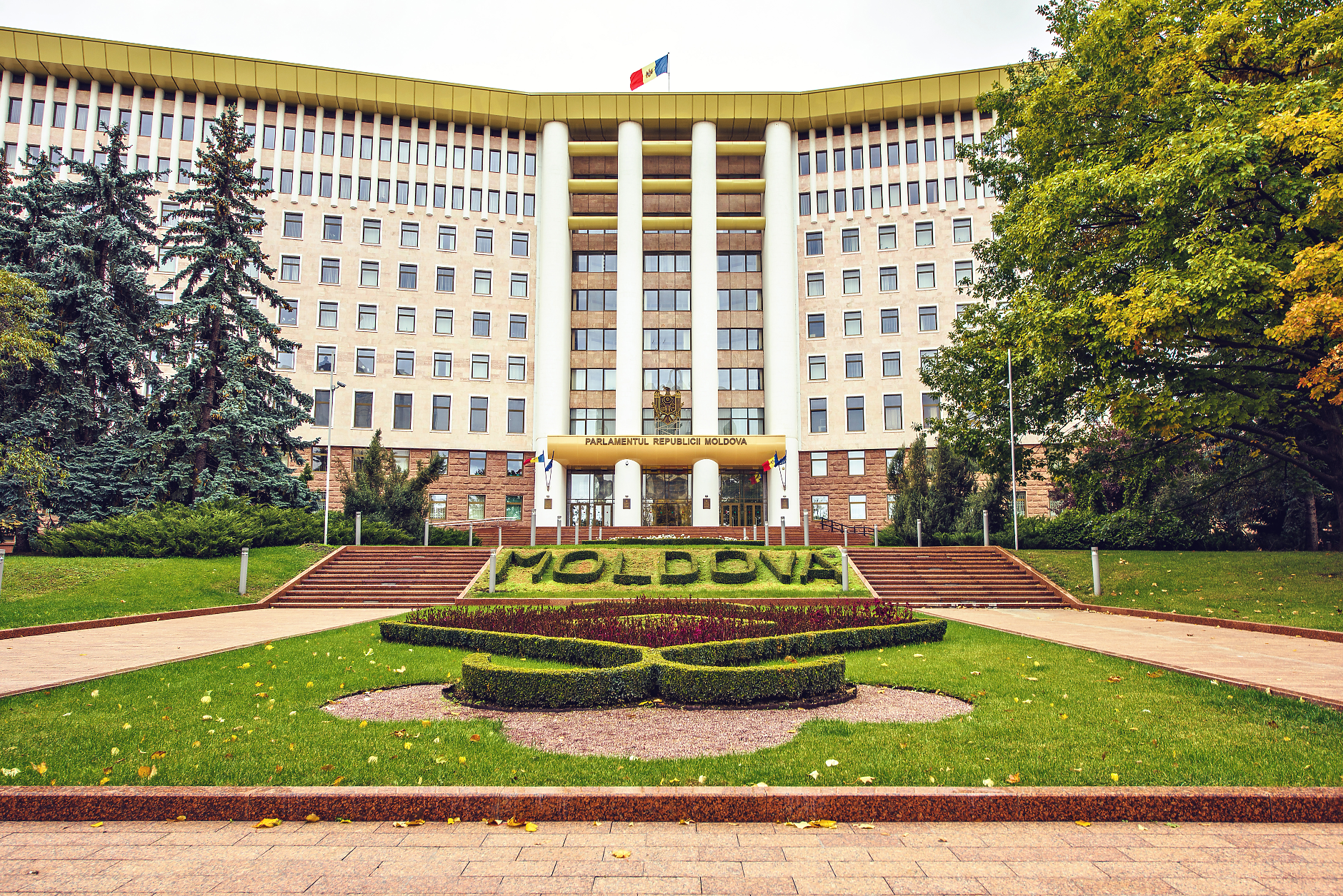 Молдова променя със закон държавния език в страната