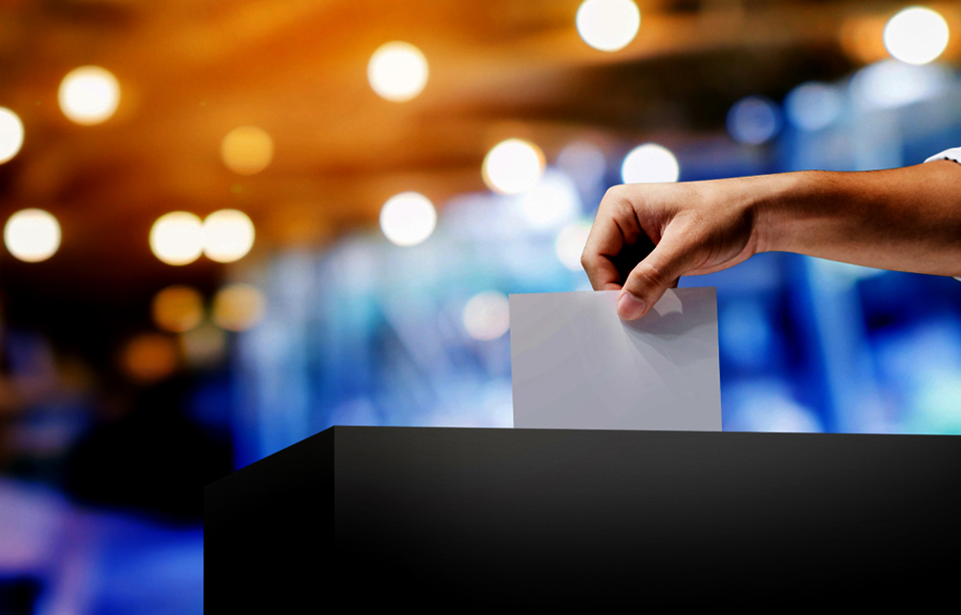 Днес естонците гласуват на парламентарни избори