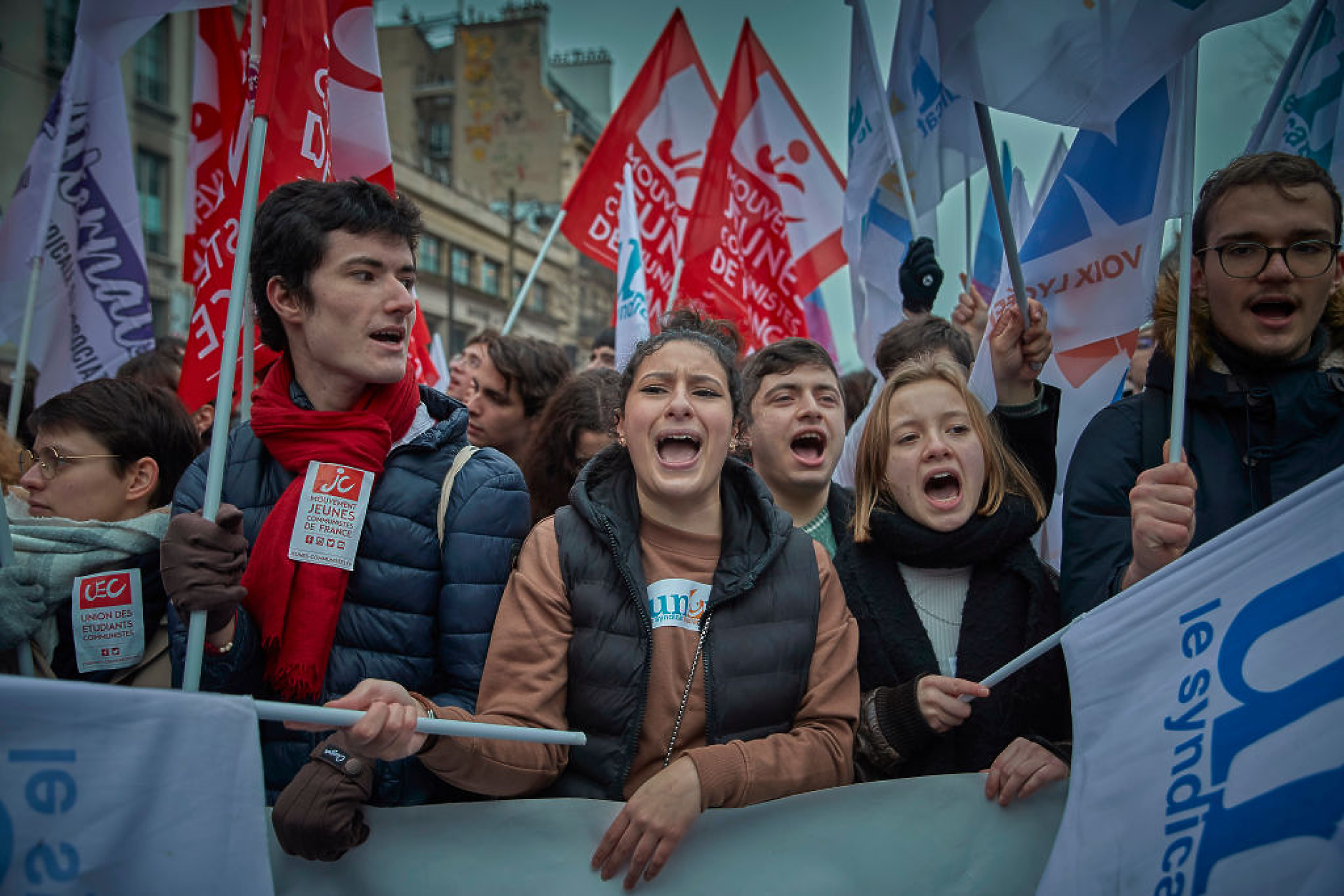 Франция е изправена пред нови протести срещу пенсионната реформа на Макрон