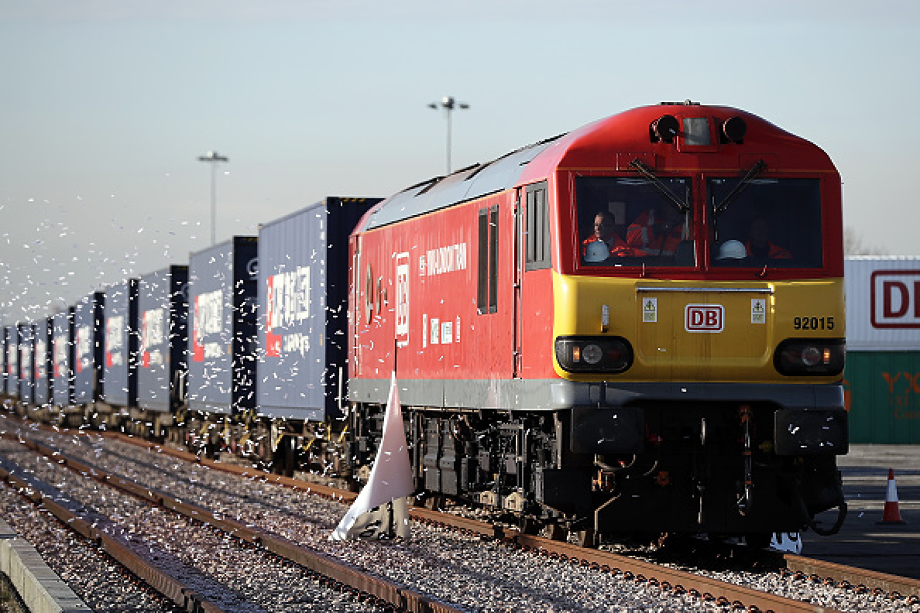 Китай пусна първия товарен влак по линията за Европа