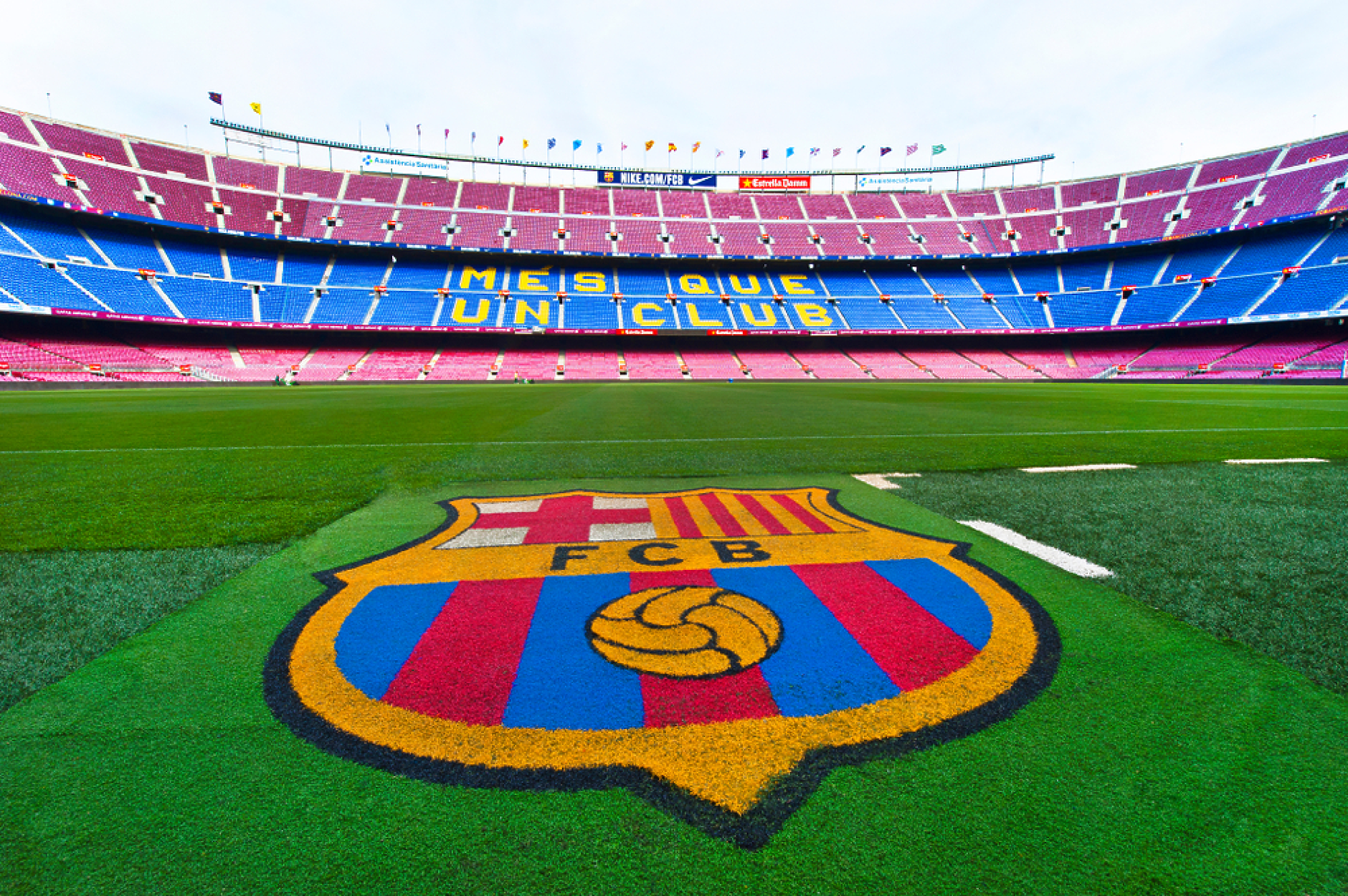 УЕФА разследва футболния гранд Барселона  за уреждане на мачове