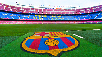 Испанският футболен гранд Барселона е изправен пред нова правна заплаха включително