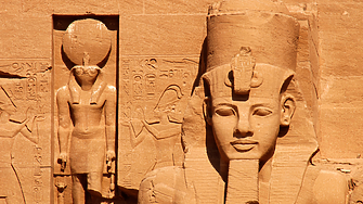 Археолози откриха статуя на най могъщия фараон на Египет Рамзес II в храма
