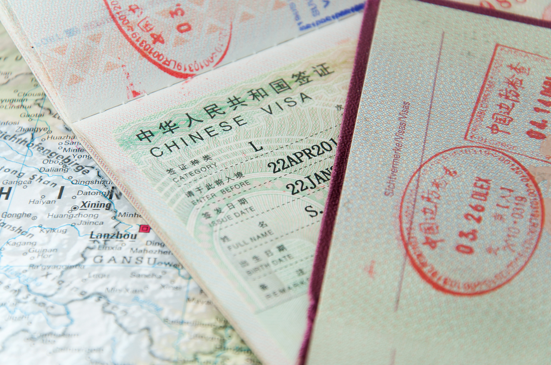 От утре Китай възобновява издаването на визи за всички чужденци 
