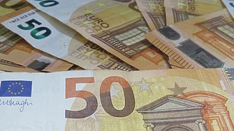 Новата минимална работна заплата от 780 евро на месец влезе