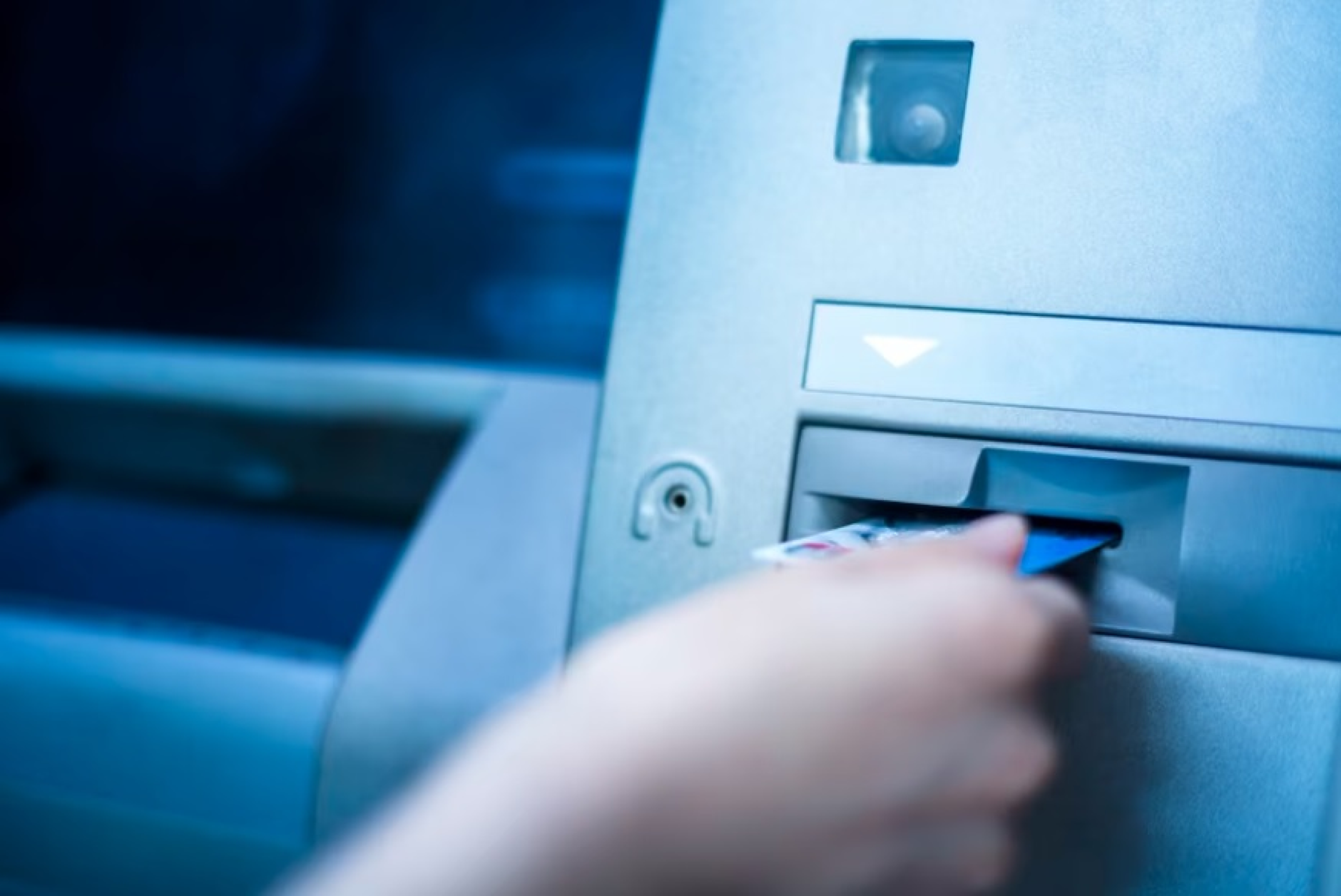 Съвети за безопасност при използване на банкомат
