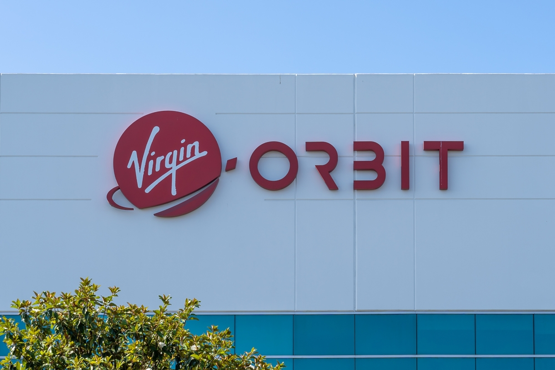 Virgin Orbit на Ричард Брансън върви към залеза си, съкращава 85% от персонала