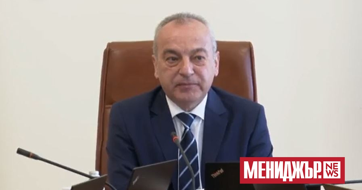 Премиерът Гълъб Донев призова депутатите да пристъпят възможно най-бързо към избора на