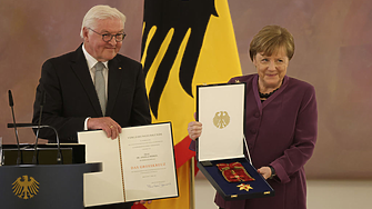Меркел получи най-високото отличие на Германия