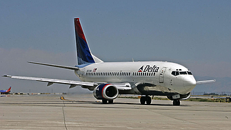 Delta Air Lines удвоява по доходоносните премиум пътувания тъй като