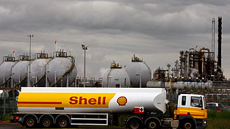 Украйна с призив към Shell за подялба на кървави пари