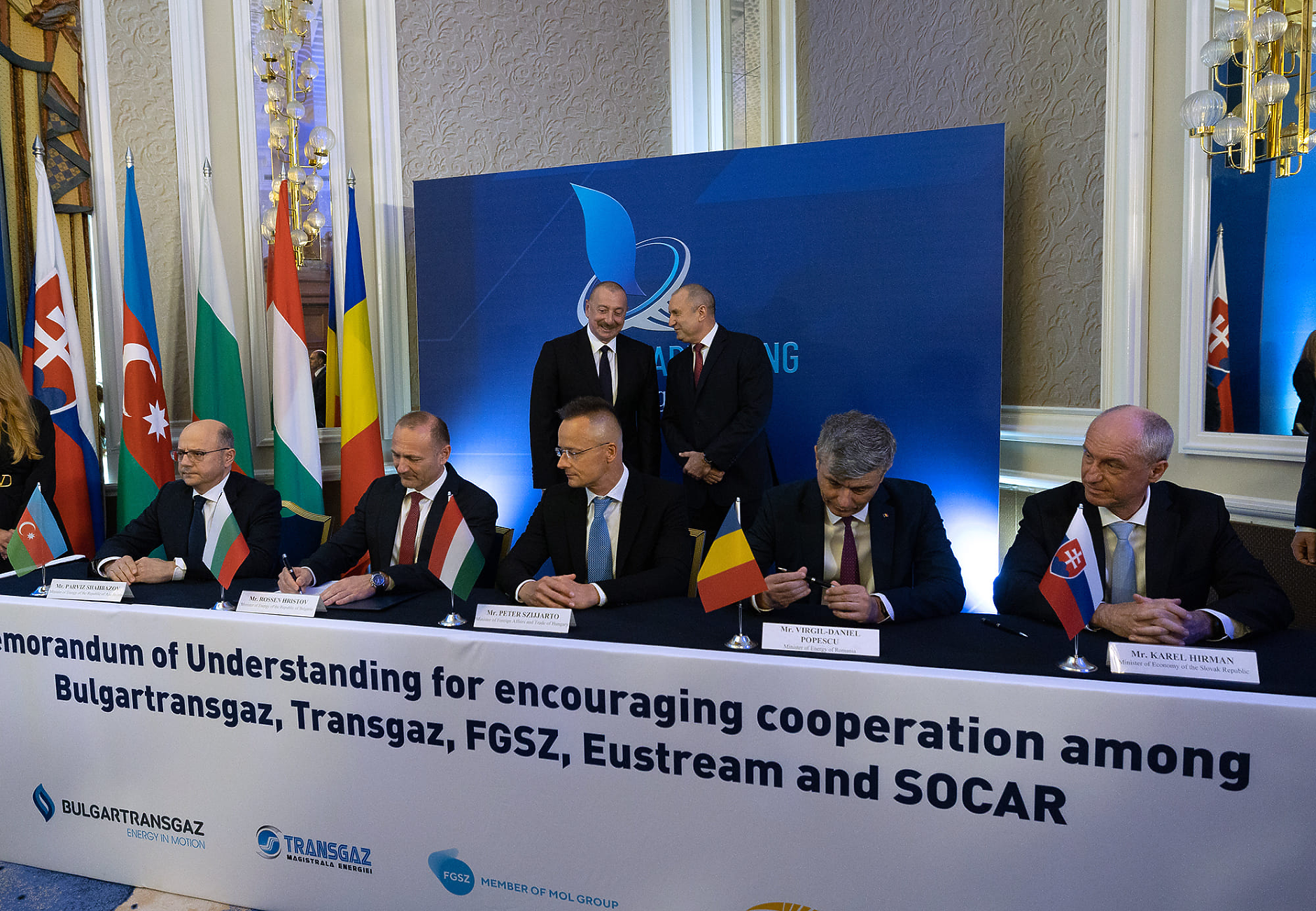 България, Румъния, Унгария, Словакия и Азербайджан подписаха меморандум за сигурни доставки на газ за ЕС