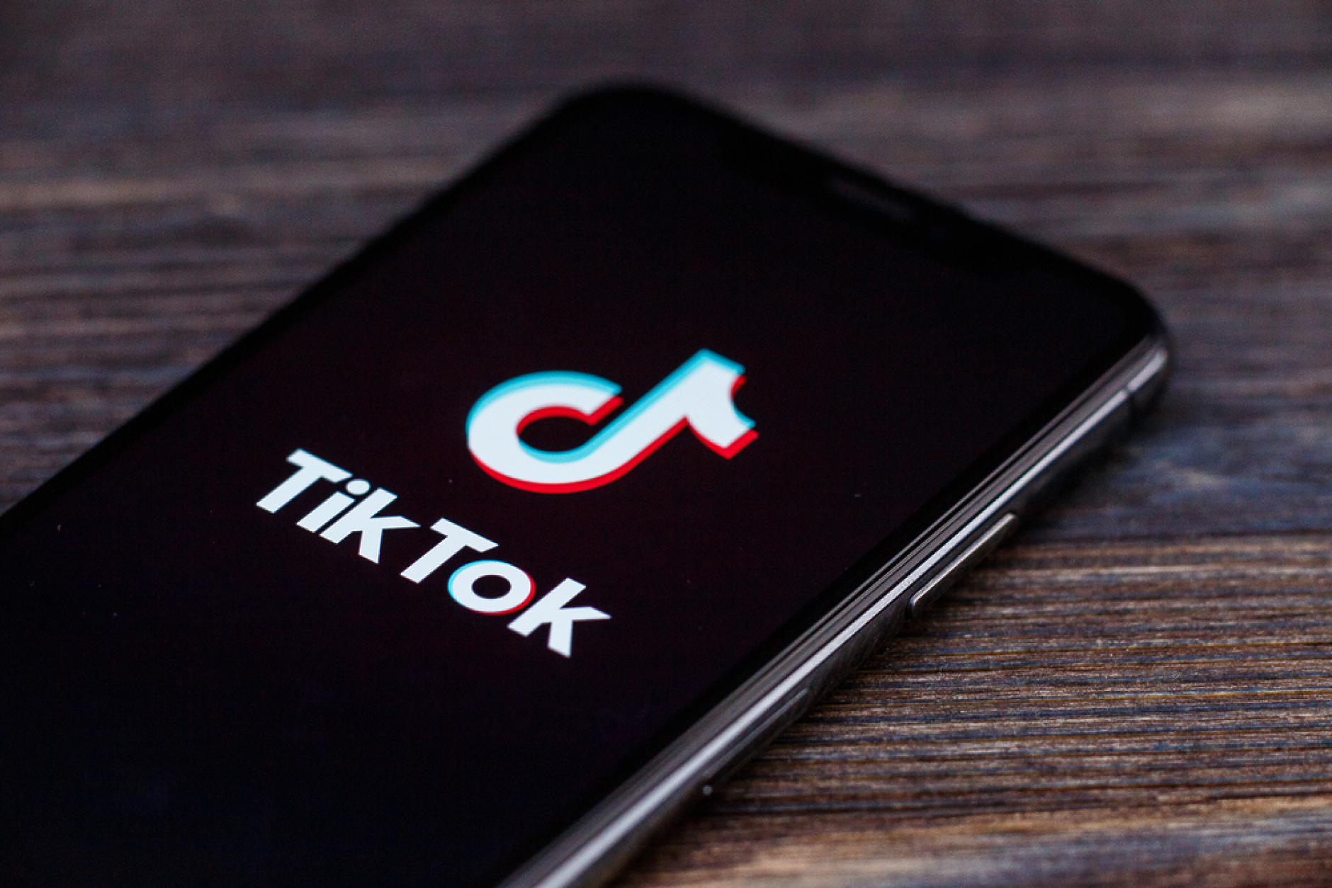 Американският щат Монтана иска да забрани TikTok за лични устройства