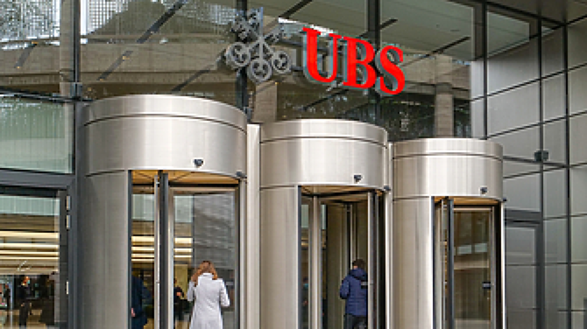 UBS прогнозира обезценяване на американския долар през следващите месеци