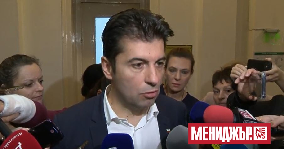 Aко махнем целия театър, който се случва в момента, реално