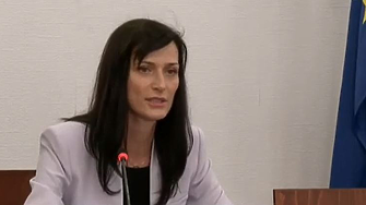 Мария Габриел: Ще внесем искане за освобождаване на главния прокурор