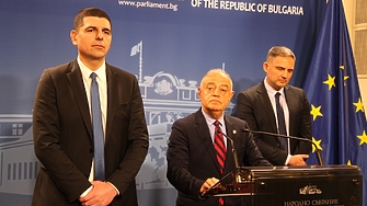 Продължаваме Промяната Демократична България поиска оставката на ръководителя на Националната