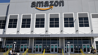 Силното представяне на облачния бизнес компенсира слабите онлайн продажби на Amazon