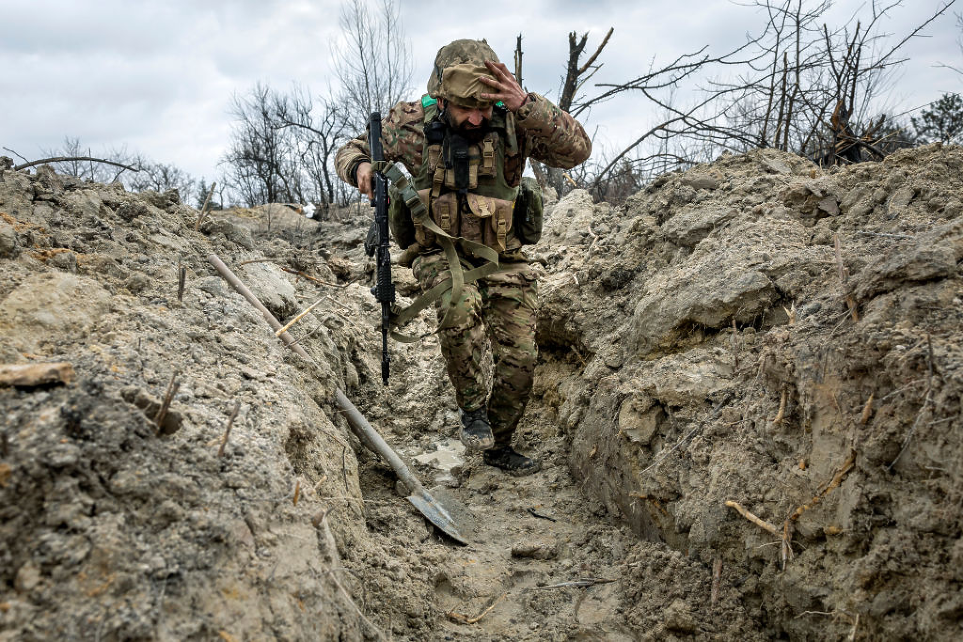 Украинските защитници изтласкват руските сили от позиции в обсадения Бахмут