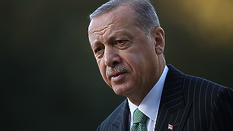 Tурският президент Реджеп Тайип Ердоган изостава от основния си съперник