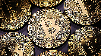 Обемът на търговията с биткойни  намалял наполовина през април
