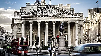 Bank of England  може да повиши основния лихвен процент с 25