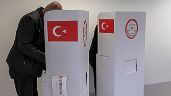 В Турция днес ще се състоят президентски и парламентарни избори