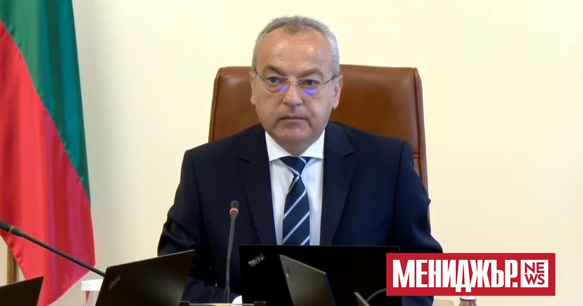 Финансовата сметка на България не може повече да стои в