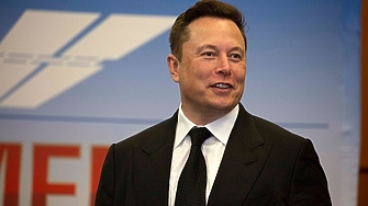 Изпълнителният директор на Tesla Inc Илон Мъск кацна с частния