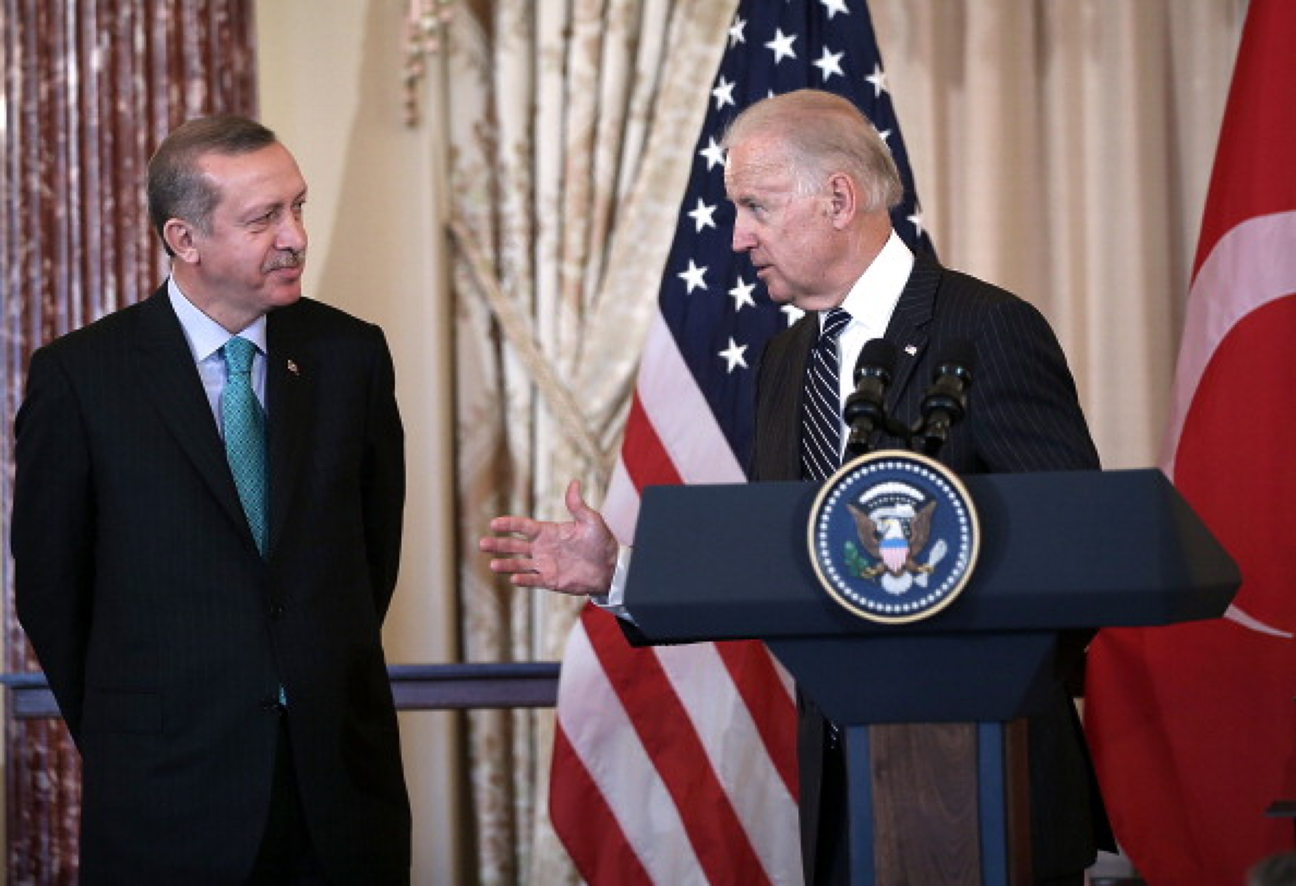 Байдън предлага на Ердоган изтребители срещу Швеция в НАТО