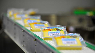 Агенцията по храните започва проверки на четири марки сирене