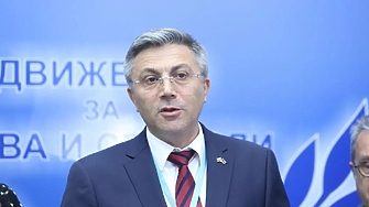 Лидерът на ДПС Мустафа Карадайъ заяви че движението ще подкрепи