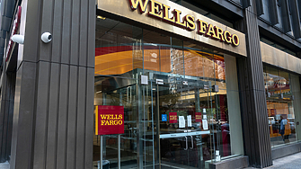 Американската банка Wells Fargo Co се споразумя за уреждане на колективен