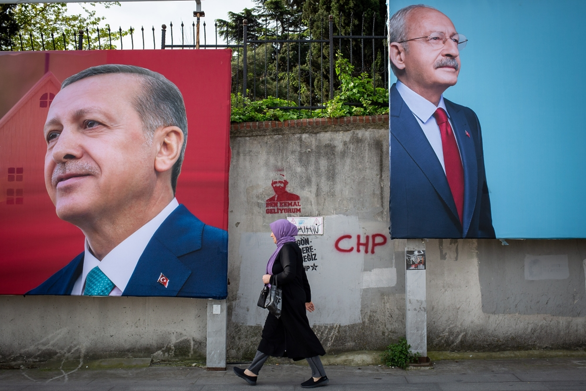 Гласуването на втория тур на президентските избори в Турция приключи
