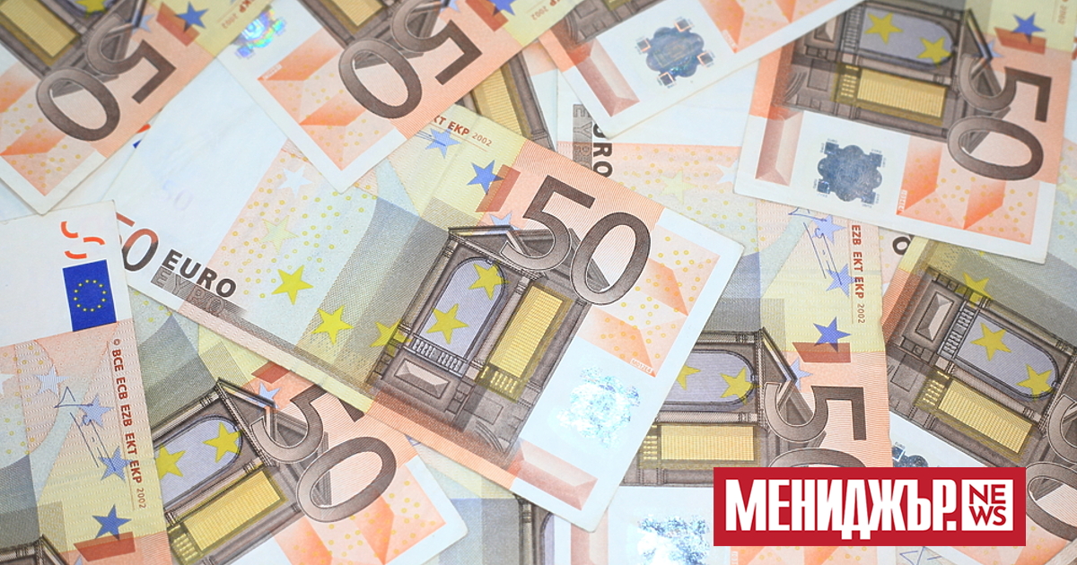 Движен до голяма степен от спада на цените на енергията,