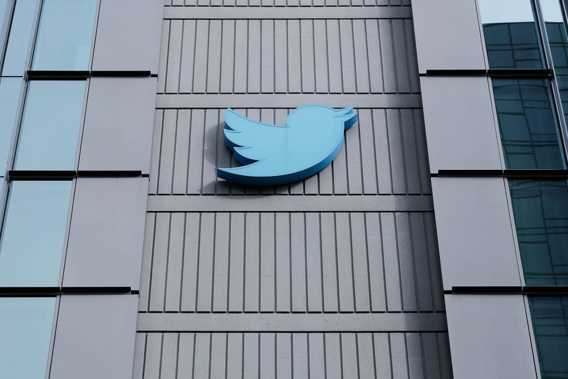 Twitter обвинява Microsoft в неправомерно използване на данни на социалната мрежа