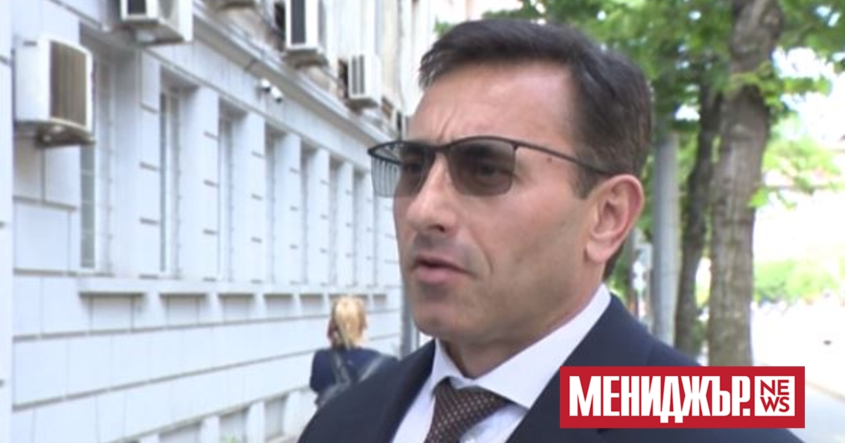 В първия си ден начело на Националната агенция за приходите