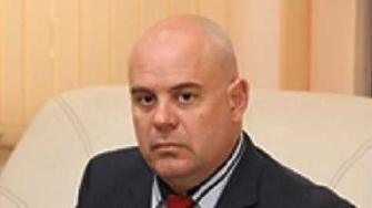 Главният прокурор Иван Гешев внесе в парламента допълнителни материали по
