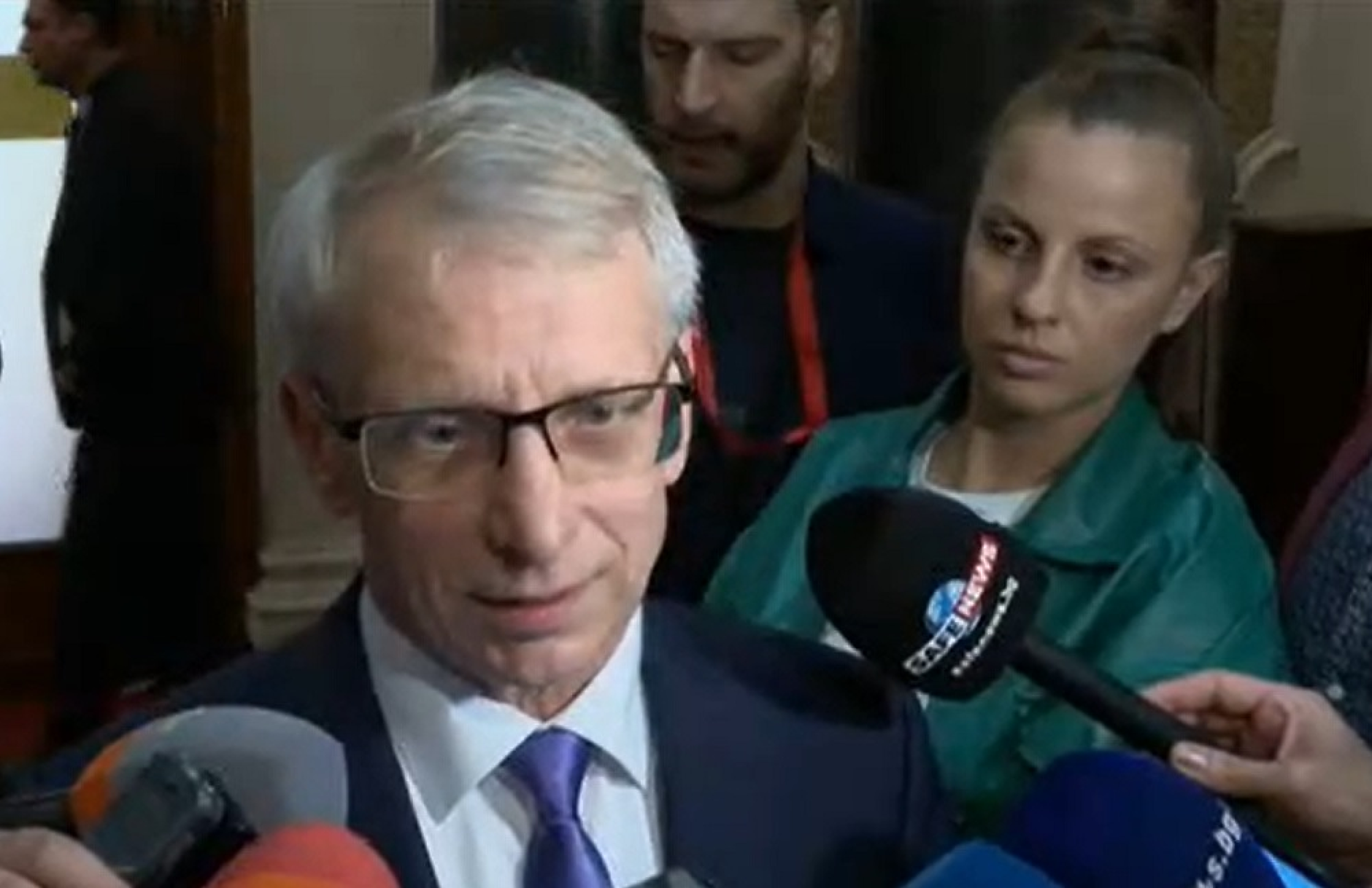 Николай Денков: С ГЕРБ си нямаме доверие, но съставът на кабинета е консенсусен