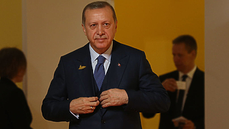 Реджеп Тайип Ердоган назначи жена бивш американски банкер за шеф